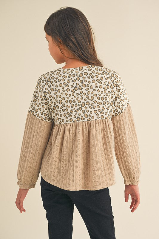 Knit top with cheetah print